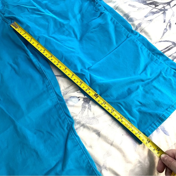 Riders By Lee Pants Women’s 16M Bright Blue Capri Mid Rise Casual Comfort - Picture 9 of 9